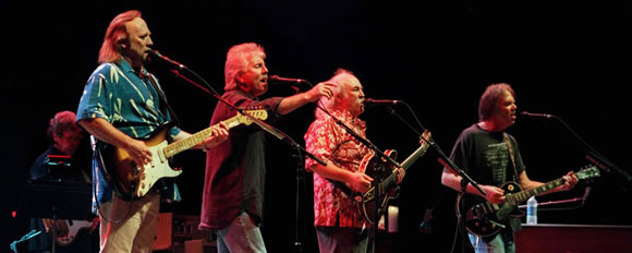 Crosby, Stills, Nash & Young