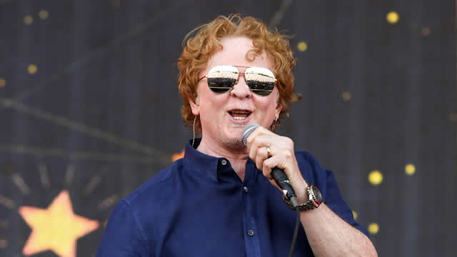 Mick Hucknall Mick Hucknall
